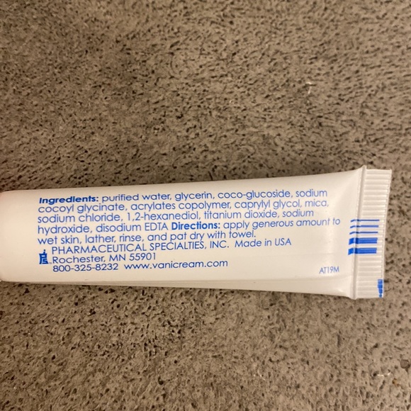 Skin Care Bundle- CeraVe, Aquaphor, La Roche Posay, Eucerin & more - Picture 13 of 13